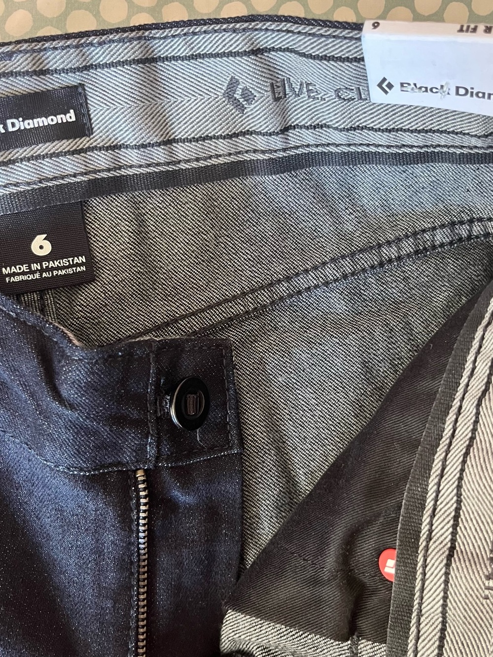Black Diamond Women’s blue-black wool-blend climbing Jeans size 6